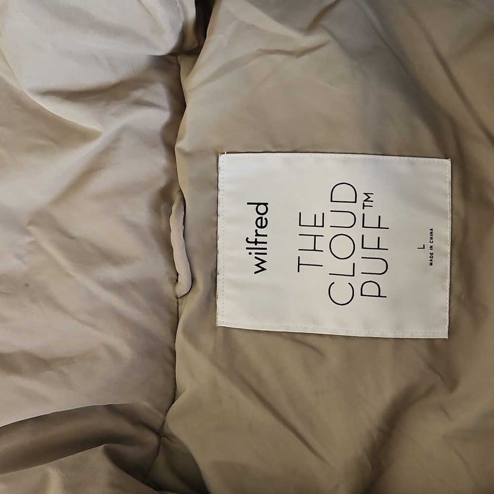 Aritzia Light Green Cloud Puffer Coat - Picture 9 of 12